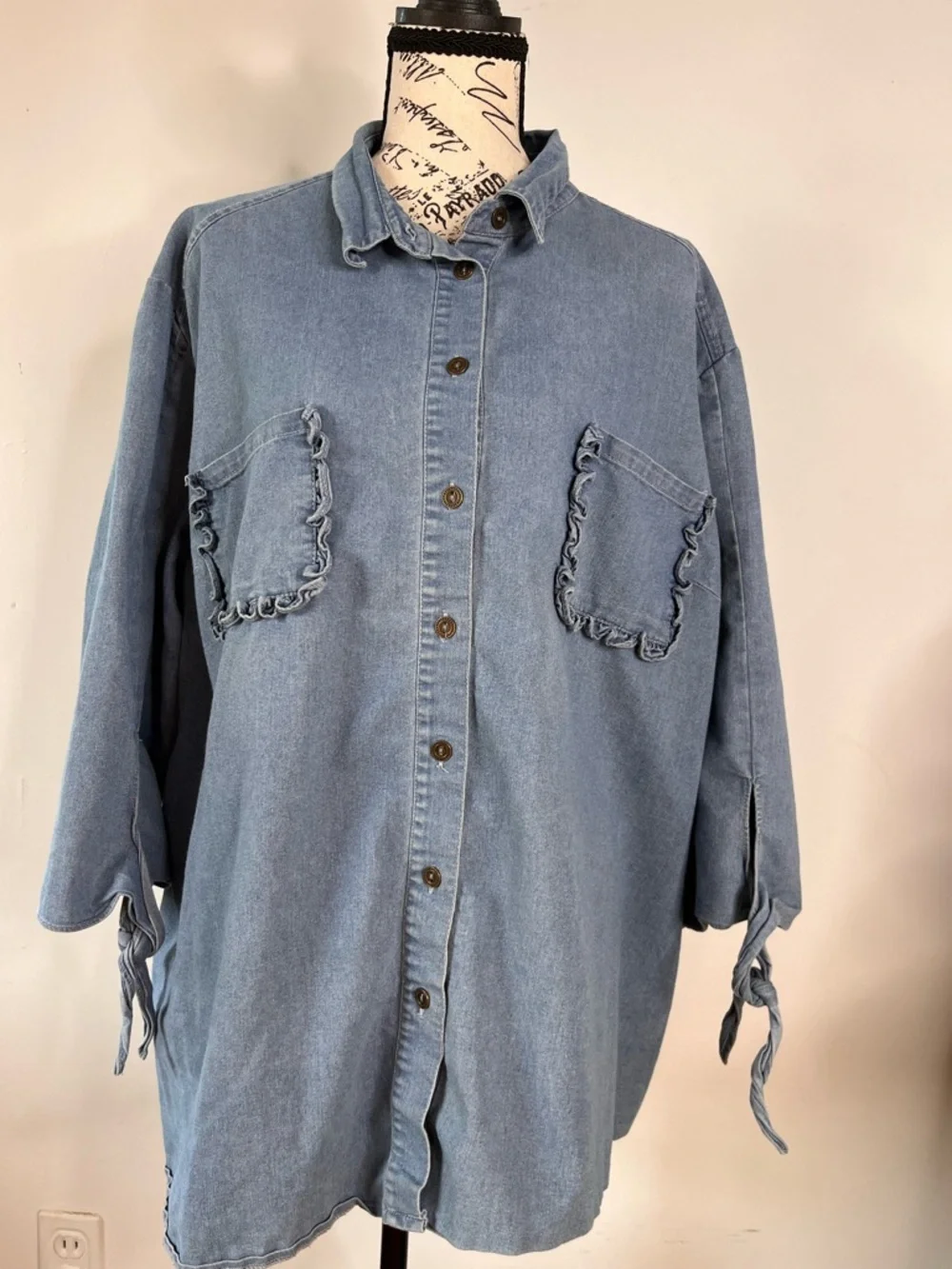 Lost Ink Women’s Twee Button-Down Shirt with Ruffle Pockets